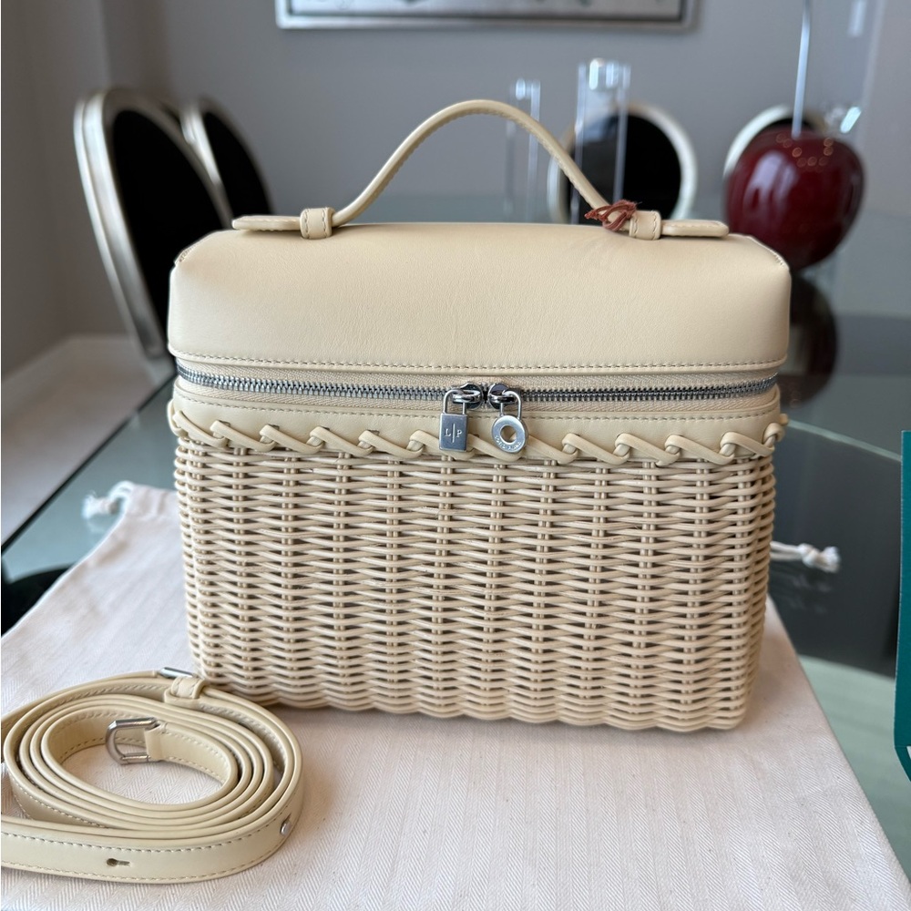 Loro Piana Extra Pocket L19 North-South wicker